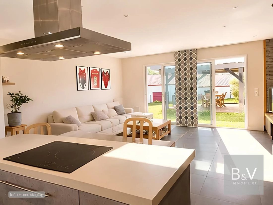 House in Urt, Nouvelle-Aquitaine, France 4 - 17986350