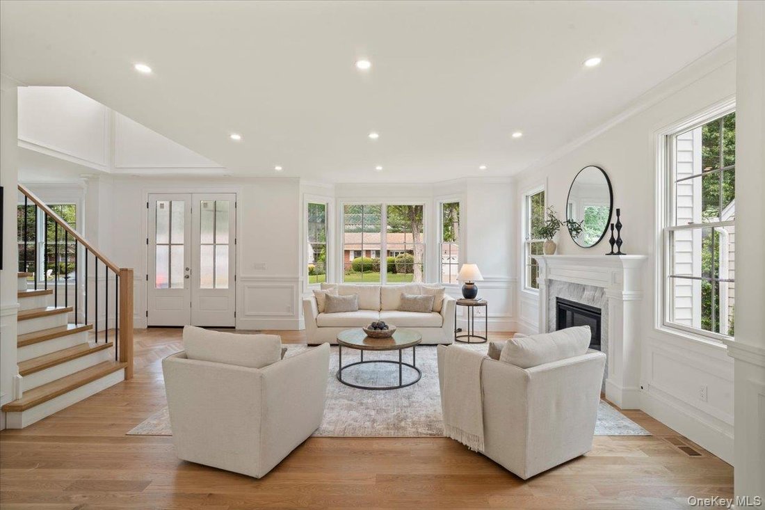 House in Port Washington, New York, United States 4 - 18148080