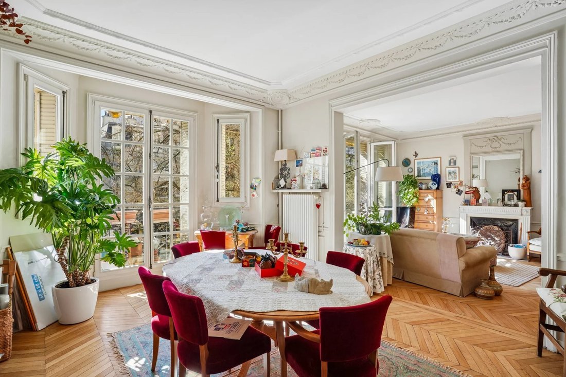 Apartment in Gros Caillou, Paris 7e Arrondissement, Paris 4 - 18146431