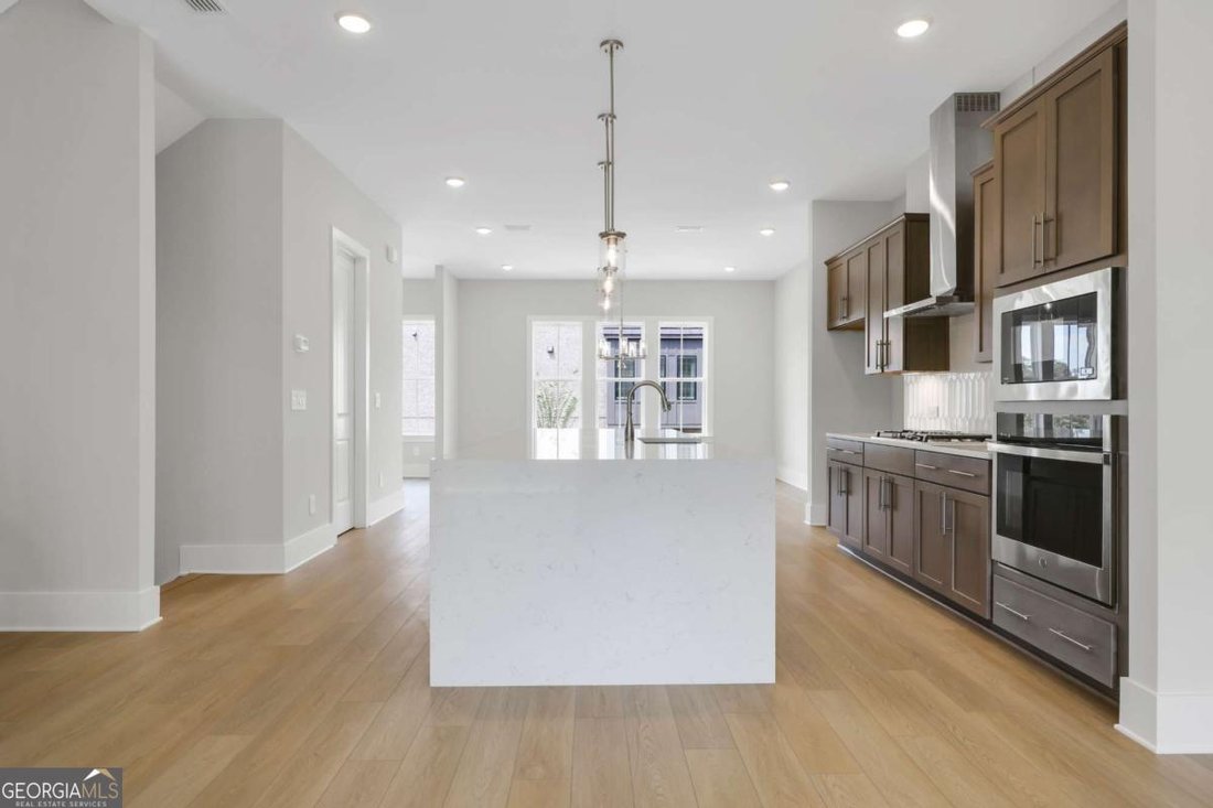 Townhouse in Suwanee, Georgia, United States 4 - 18149410
