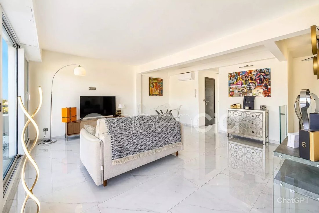 Apartment in Camp Long, Cannes, France 4 - 18145440