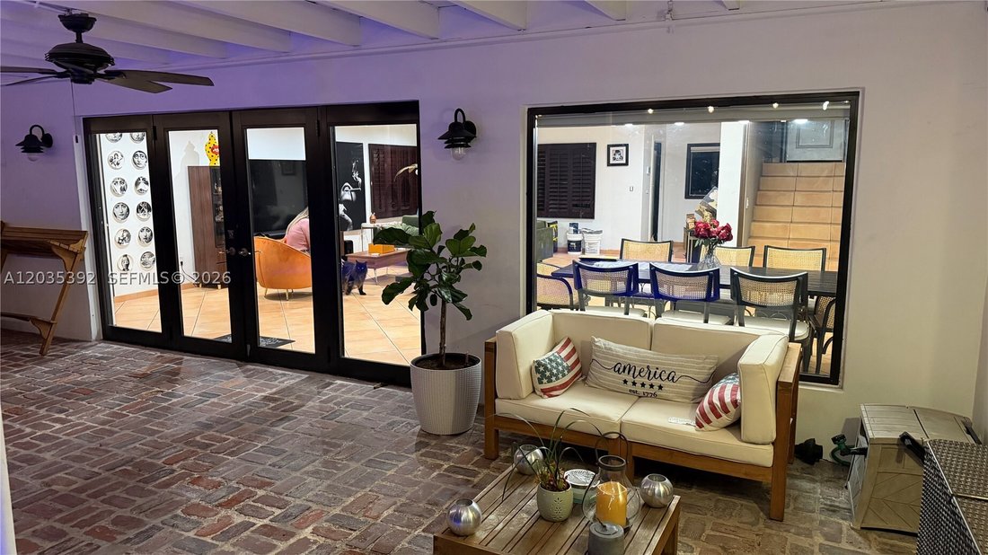 House in Miami, Florida, United States 3 - 18148860