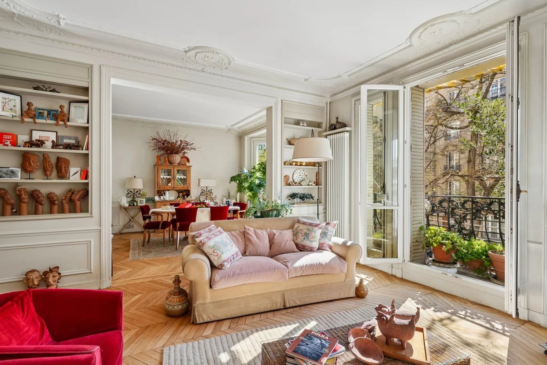 Apartment in Gros Caillou, Paris 7e Arrondissement, Paris 2 - 18146431
