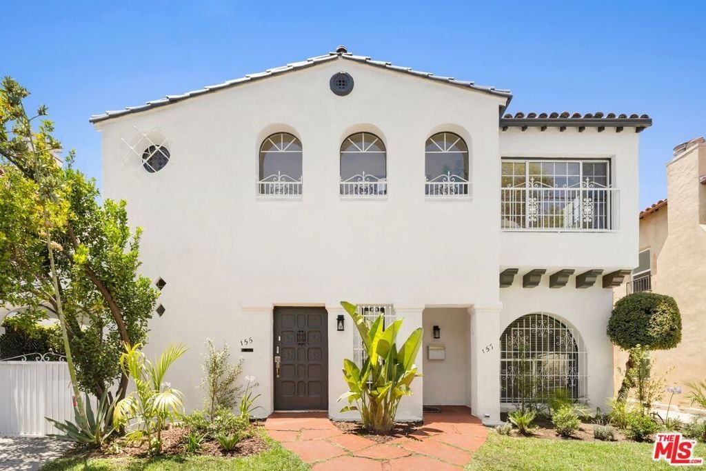 Los Angeles, California, United States 1 - 18147860
