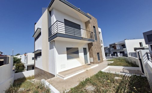 Maison à Laranjeiro e Feijo, Setúbal Municipality, Portugal 1