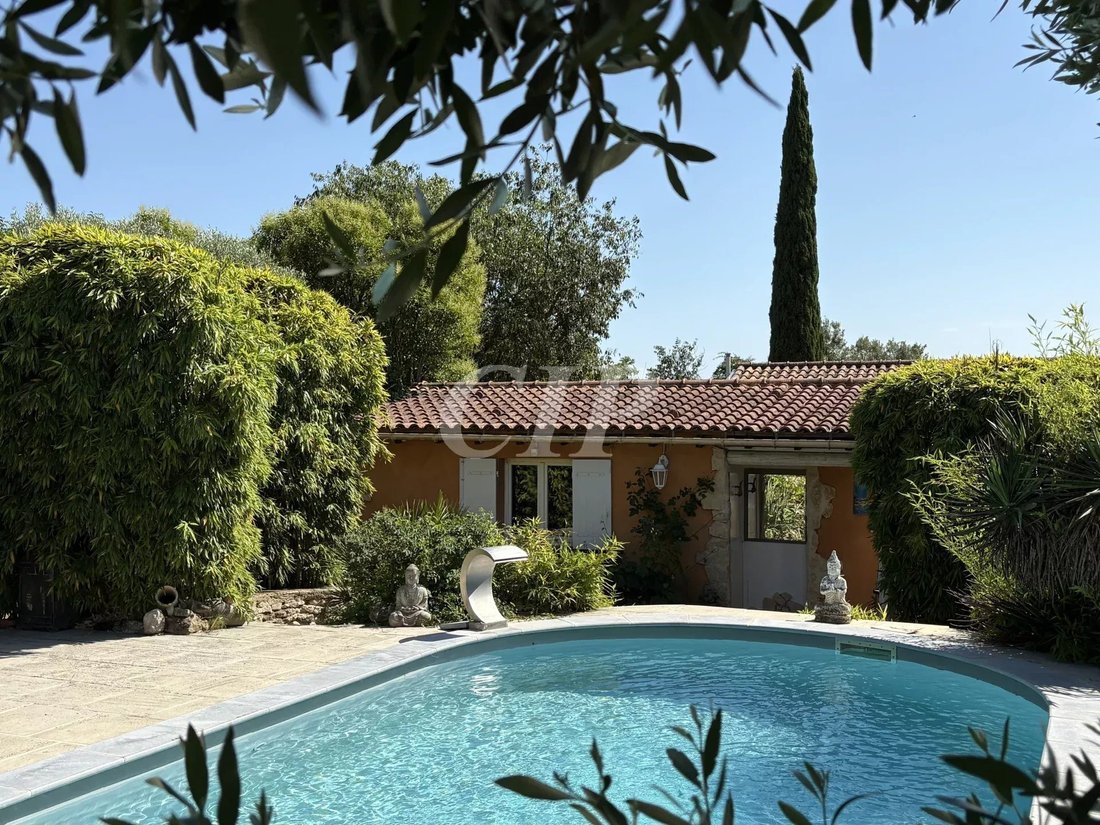 Villa in Villelaure, Provence-Alpes-Côte d'Azur, France 1 - 18146522