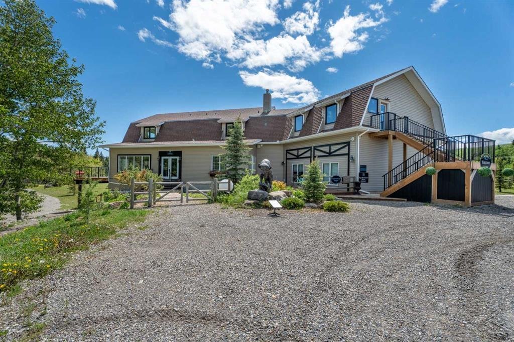 House in Longview, Alberta, Canada 2 - 18151125