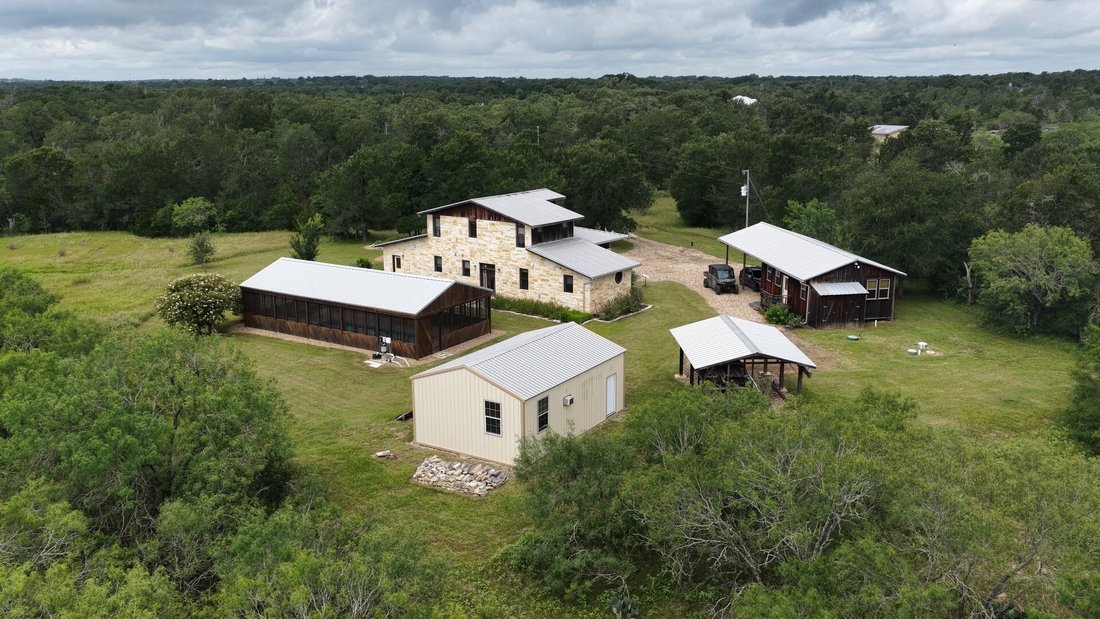 Farm Ranch in Red Rock, Texas, United States 2 - 18145041