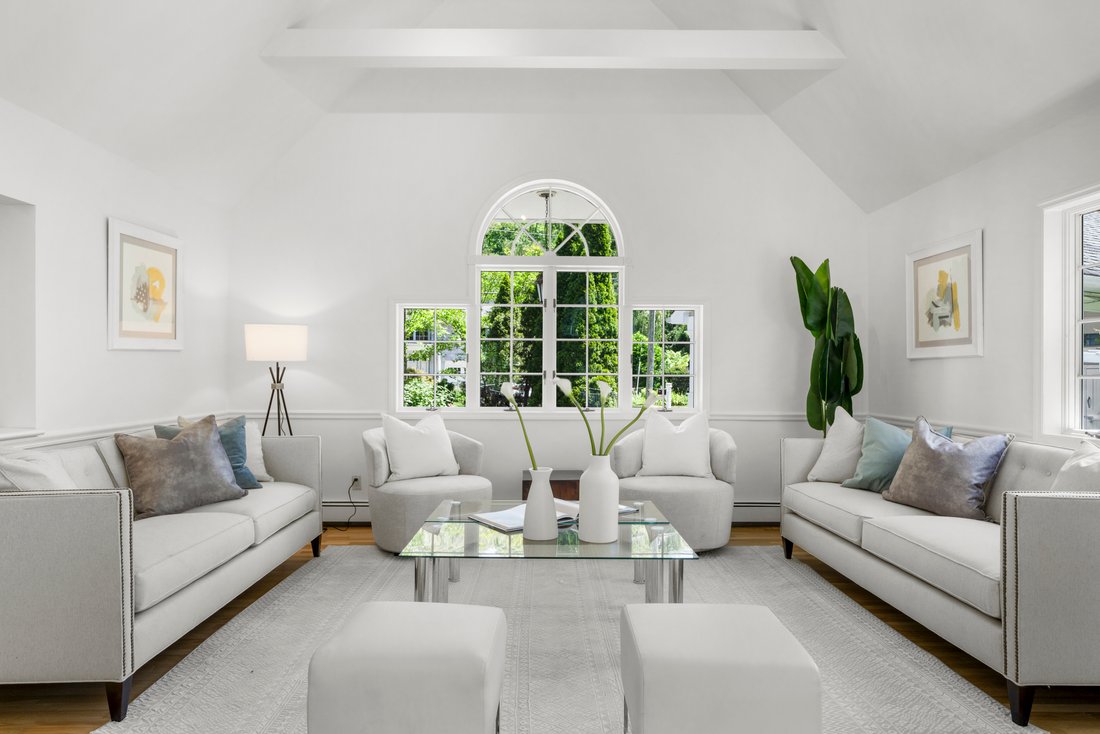 House in White Plains, New York, United States 4 - 18150931