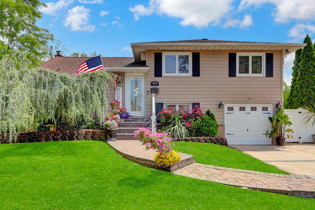 House in Deer Park, New York, United States 2 - 18146350