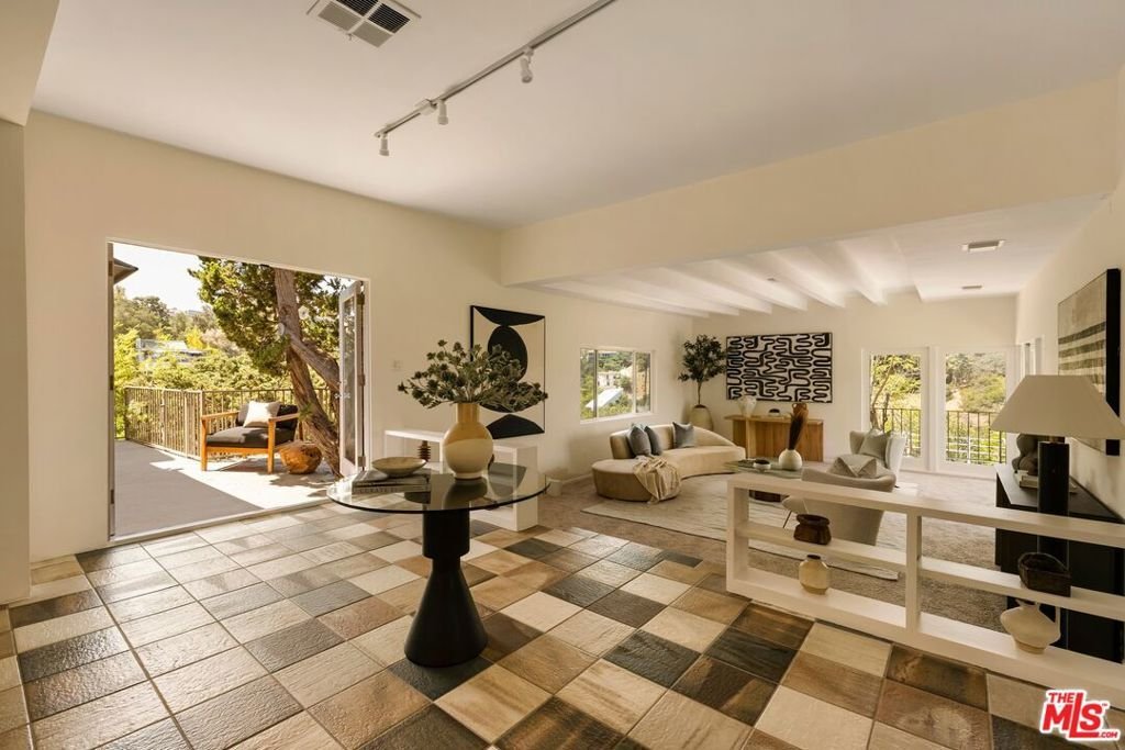 House in Los Angeles, California, United States 3 - 18147810