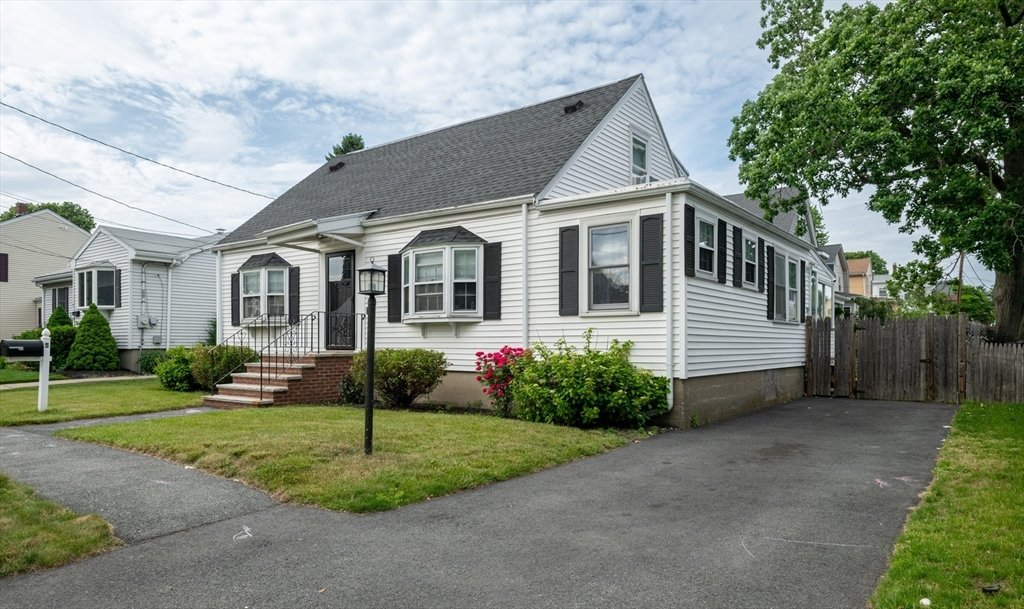 House in Peabody, Massachusetts, United States 2 - 18147097