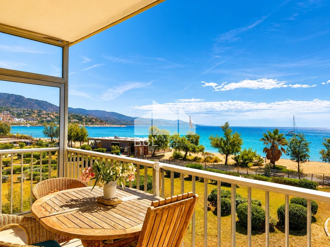 Apartment in Le Lavandou, Provence-Alpes-Côte d'Azur, France 2 - 18146159