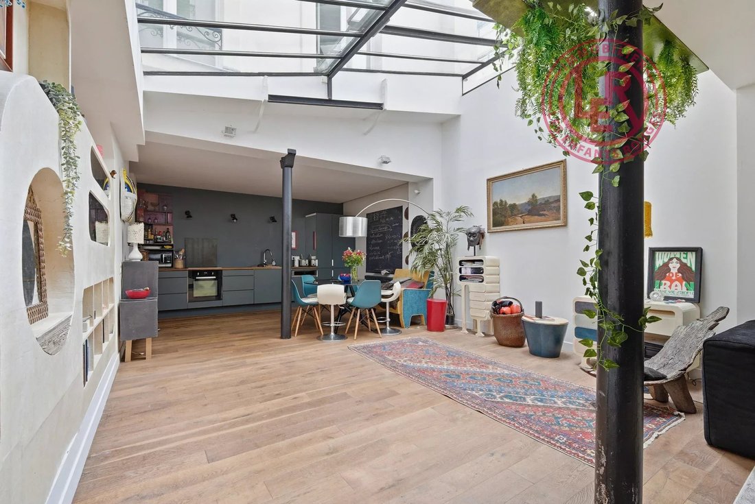 Apartment in République - Saint Ambroise, Paris, Ile-de-France 3 - 18146781