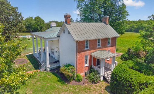 House in Troy, Virginia, United States 1