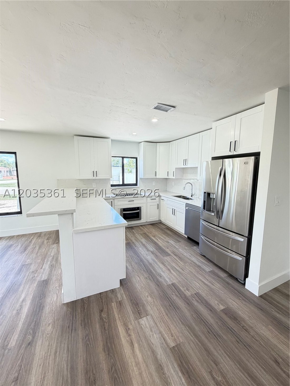 House in Miami, Florida, United States 4 - 18148903