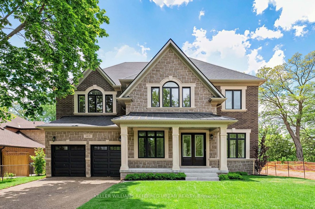 House in Mississauga, Ontario, Canada 2 - 18145098