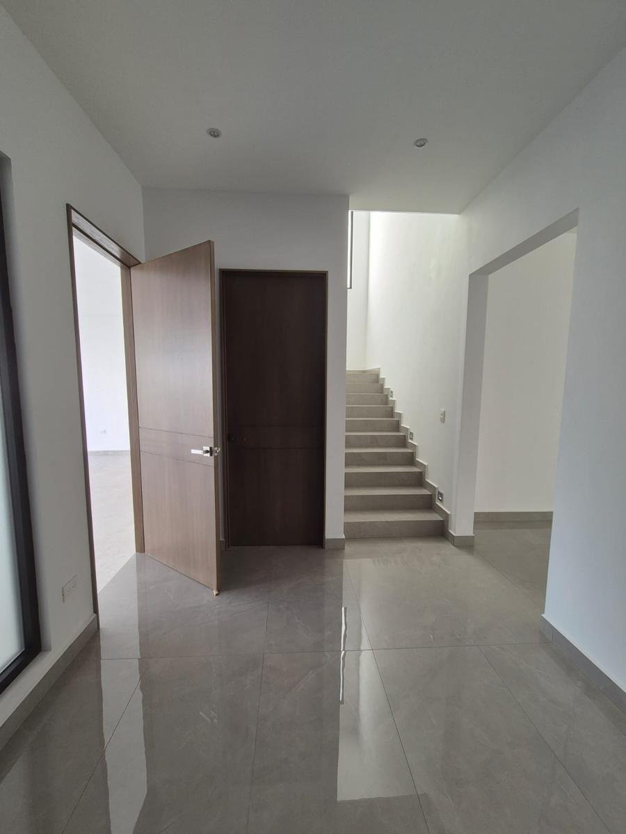 House in Monterrey, Nuevo Leon, Mexico 5 - 18146008