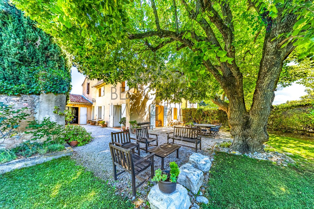 Estate in Granettes-Jauberte-Sainte Anne, Aix-en-Provence, France 5 - 18148460