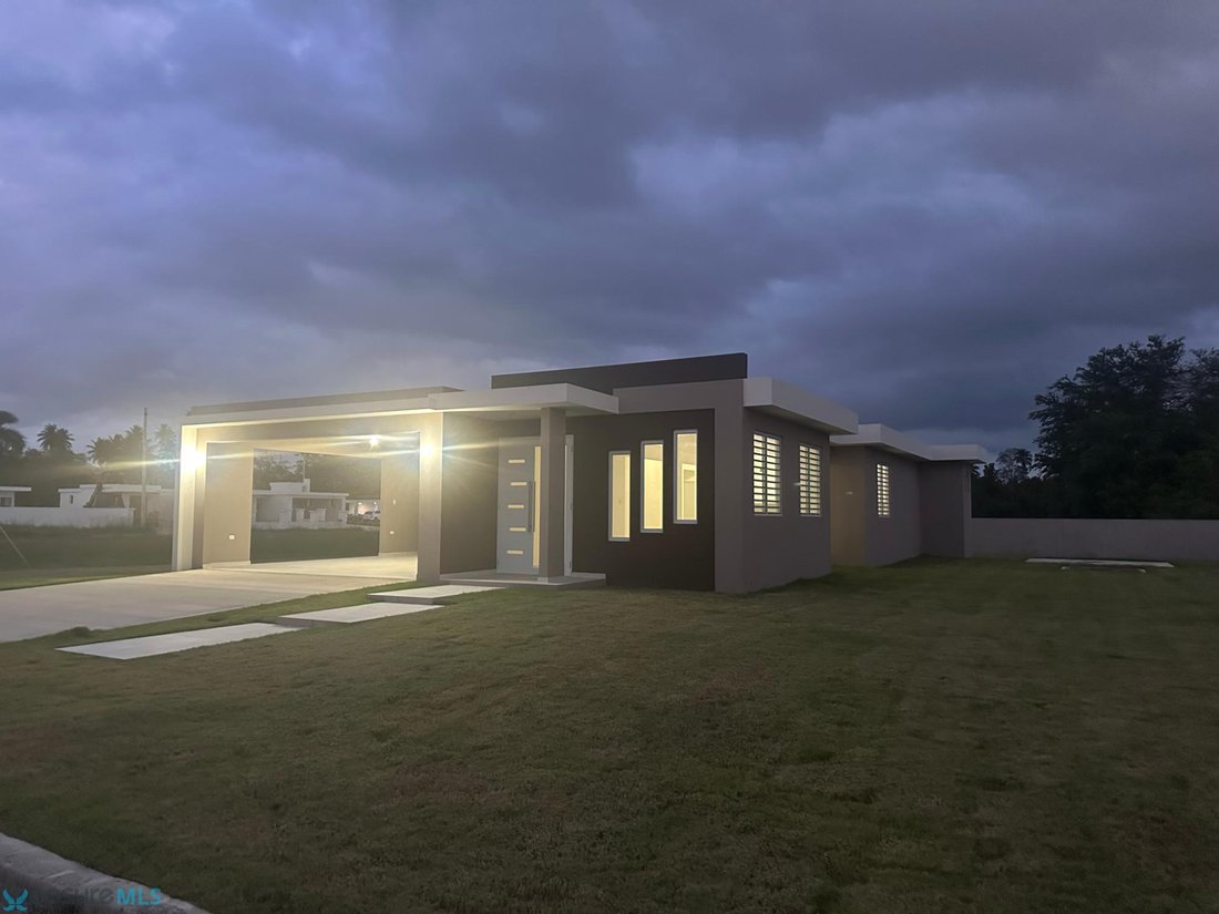 House in Aguada, Aguada, Puerto Rico 2 - 18145080