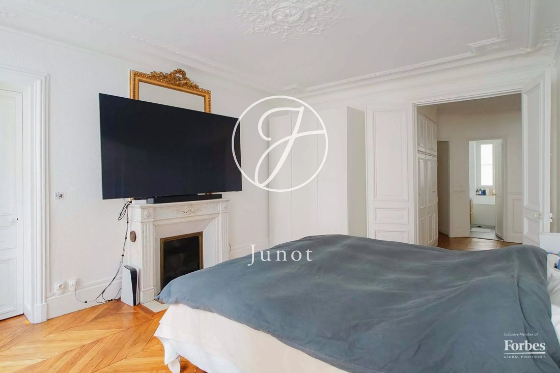 Apartment in Courcelles-Wagram, Paris 17e Arrondissement, Paris 5 - 17757279