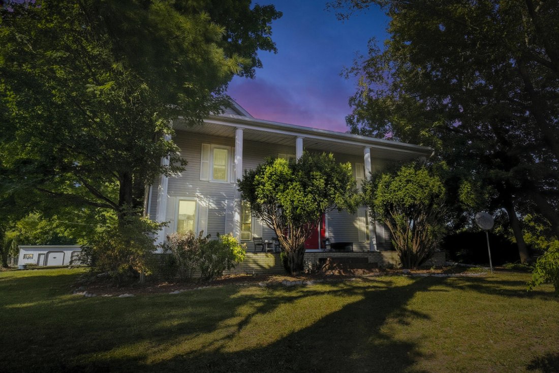 House in Cassopolis, Michigan, United States 1 - 18146345
