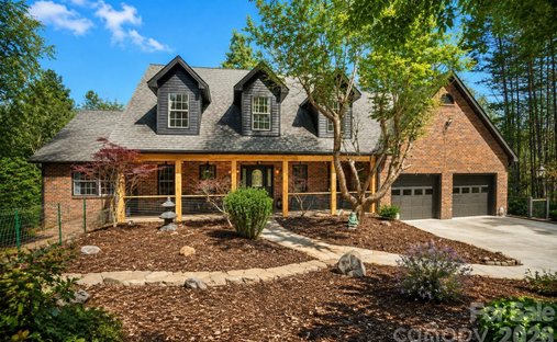 House in Laurel Park, North Carolina, United States 1