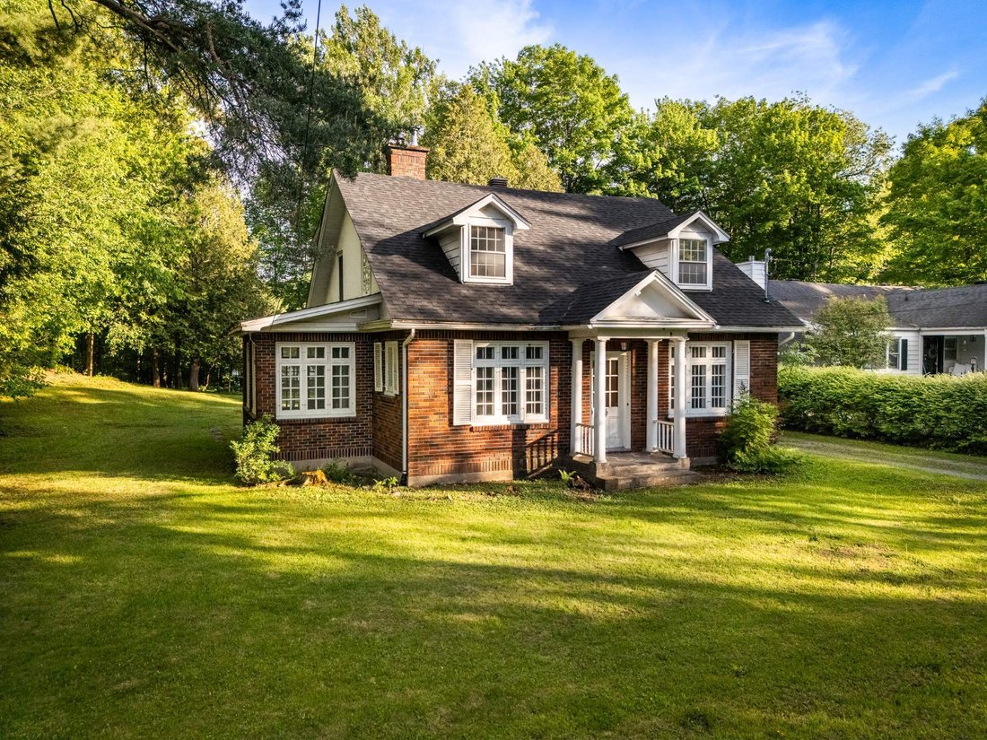 House in Lac-Brome, Quebec, Canada 3 - 18146329