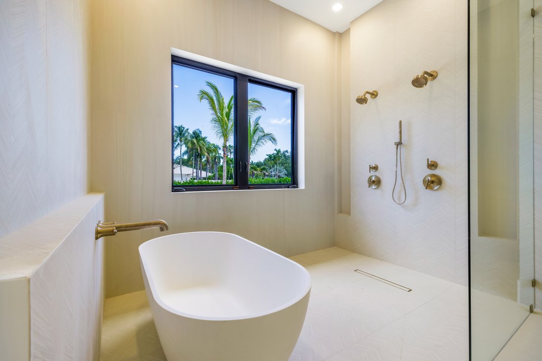 House in Coral Gables, Florida, United States 5 - 18146372