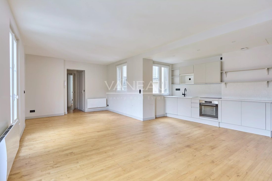 Apartment in Invalides, Paris 7e Arrondissement, Paris 4 - 18146780