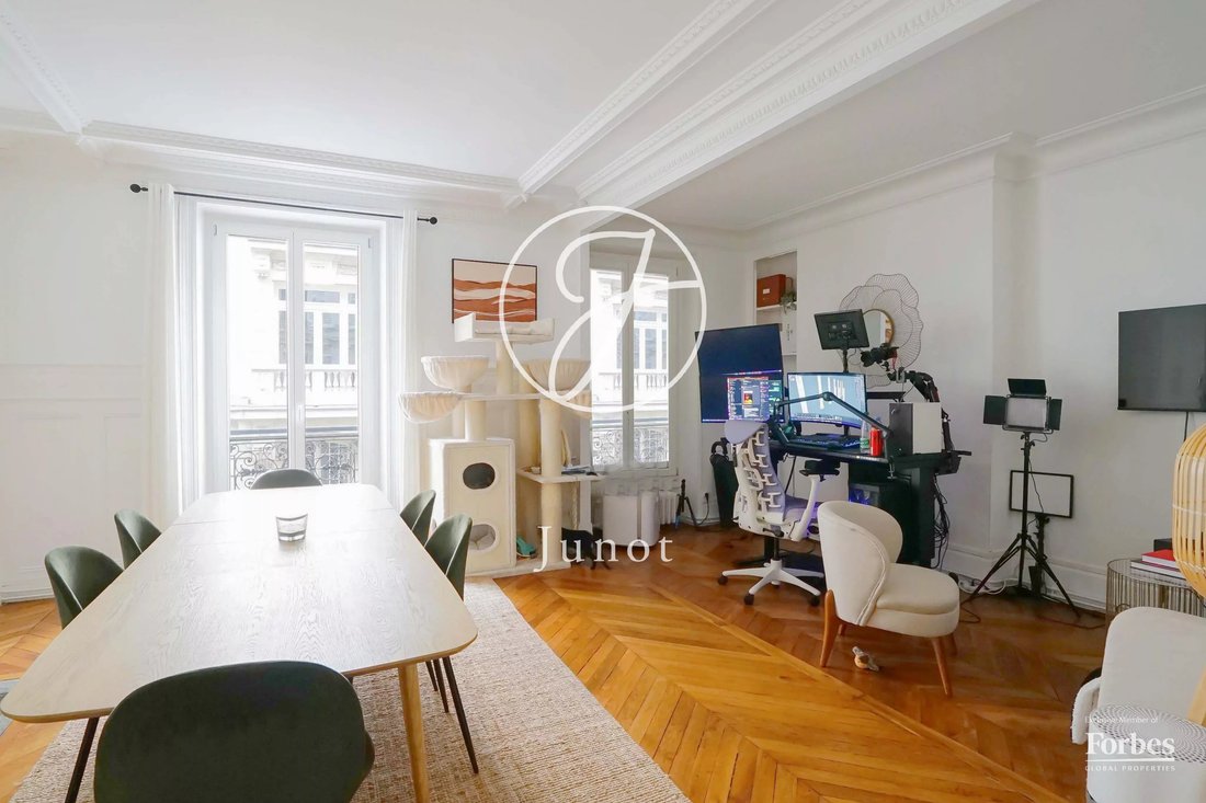 Apartment in Courcelles-Wagram, Paris 17e Arrondissement, Paris 3 - 17757279