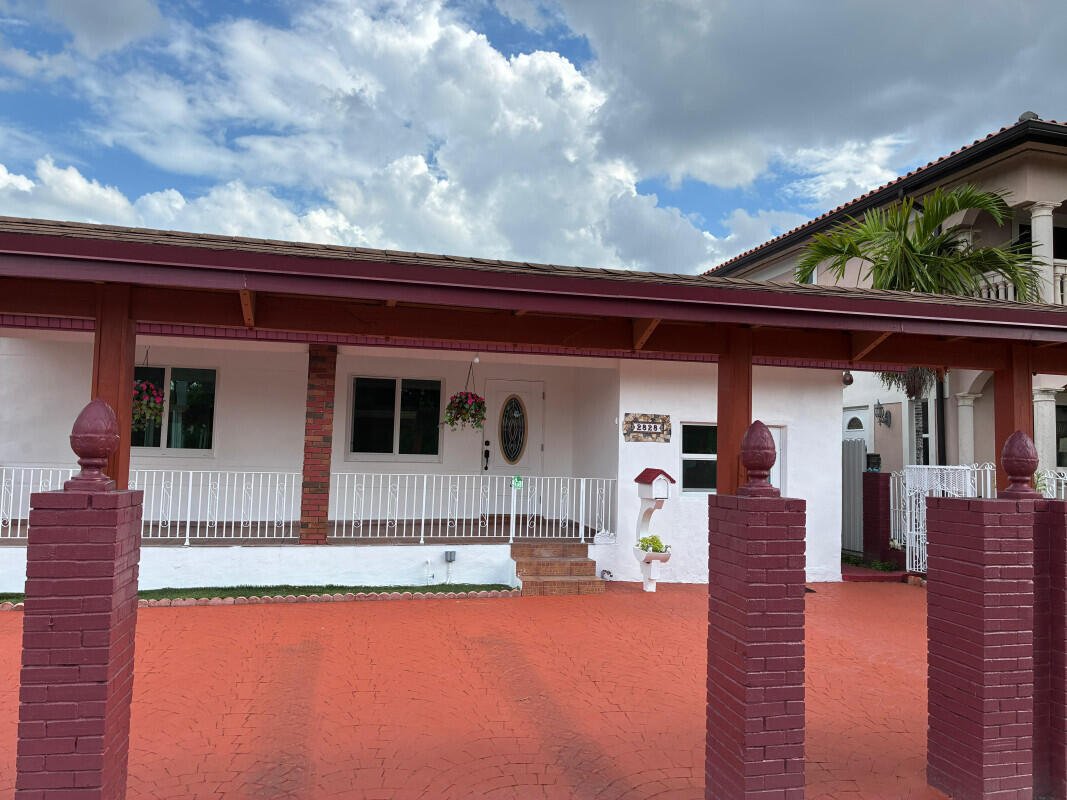 House in Miami, Florida, United States 2 - 18145556