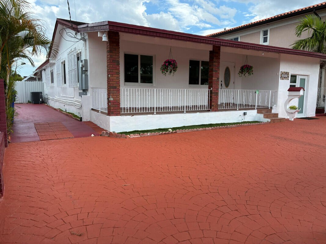 House in Miami, Florida, United States 3 - 18145556