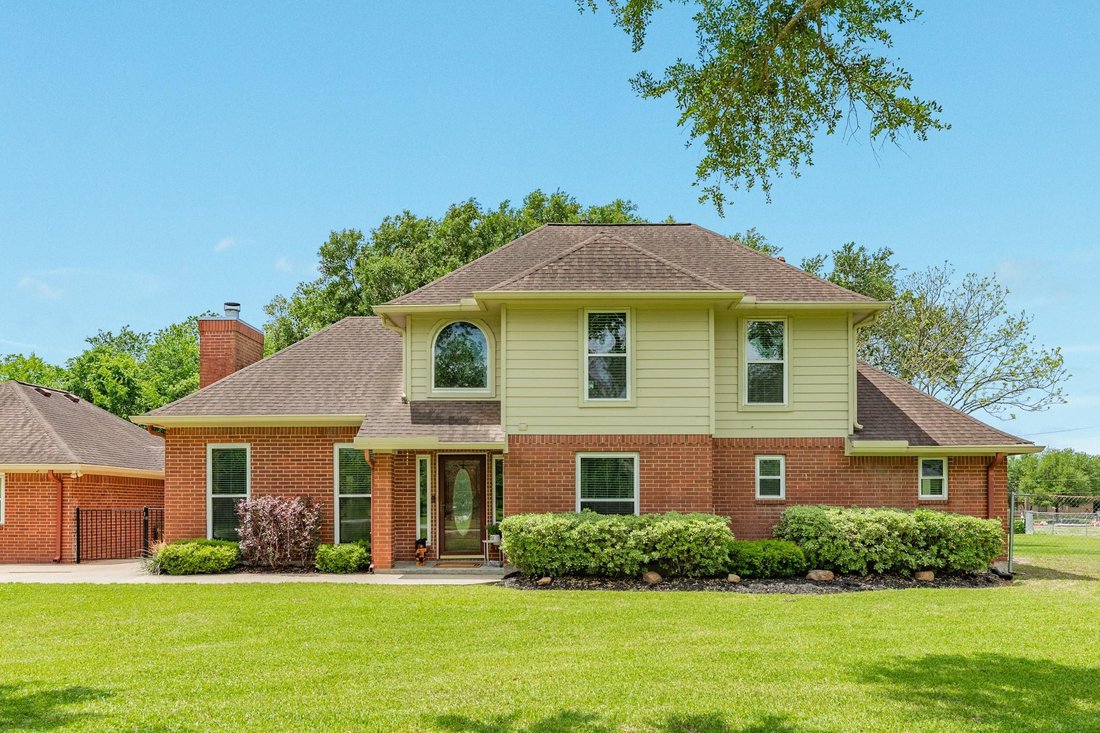 House in Alvin, Texas, United States 5 - 18145243