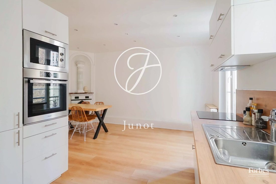 Apartment in Courcelles-Wagram, Paris 17e Arrondissement, Paris 4 - 17757279