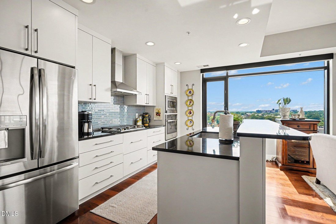 Condo in Raleigh, North Carolina, United States 3 - 18145817