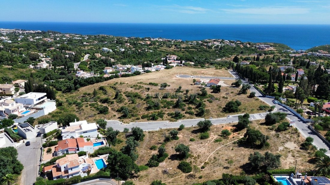 Land in Estombar e Parchal, Algarve, Portugal 1 - 14349104