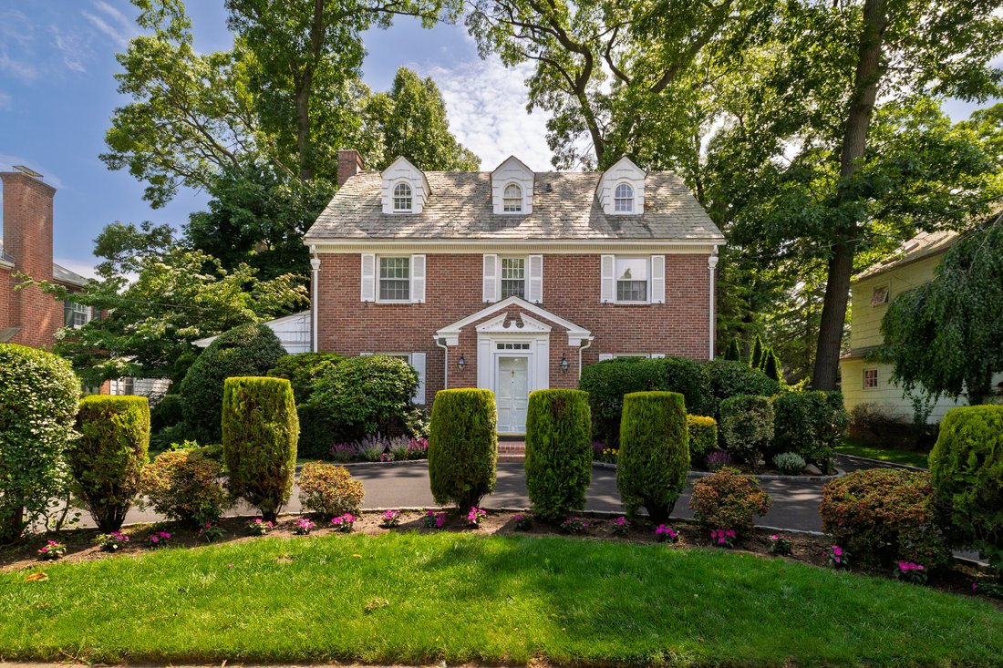 House in Rockville Centre, New York, United States 1 - 18144233