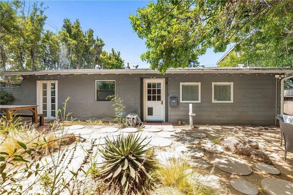 Condo in Los Angeles, California, United States 3 - 18144835