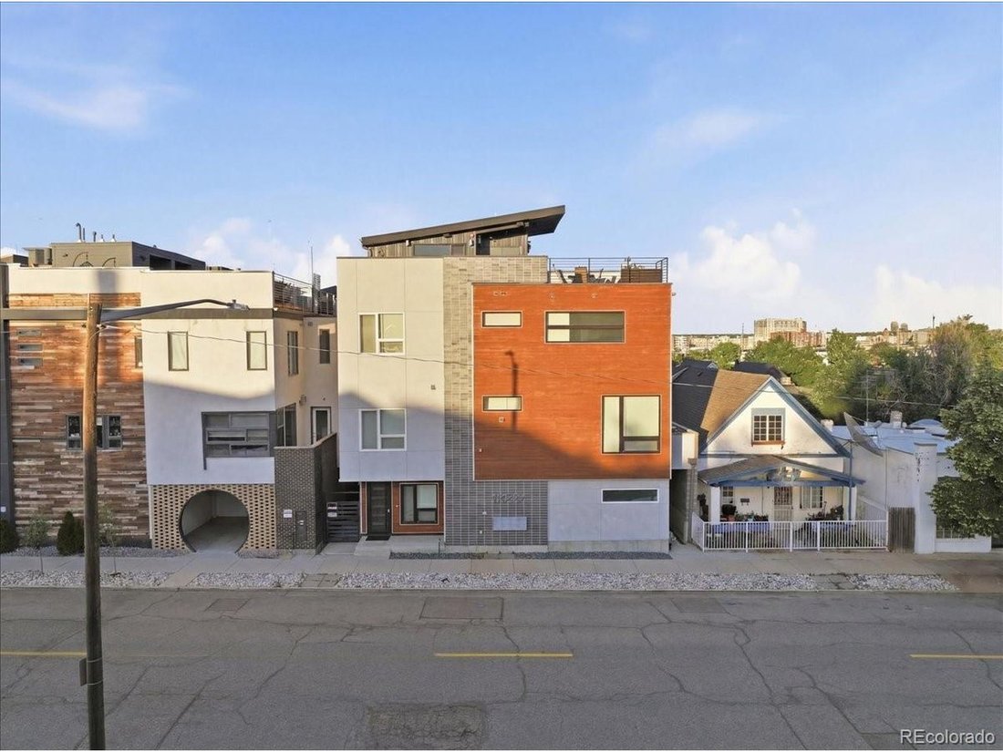 Townhouse in Denver, Colorado, United States 2 - 18144854