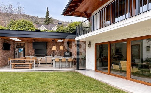 Casa en Lo Barnechea, Región Metropolitana, Chile 1