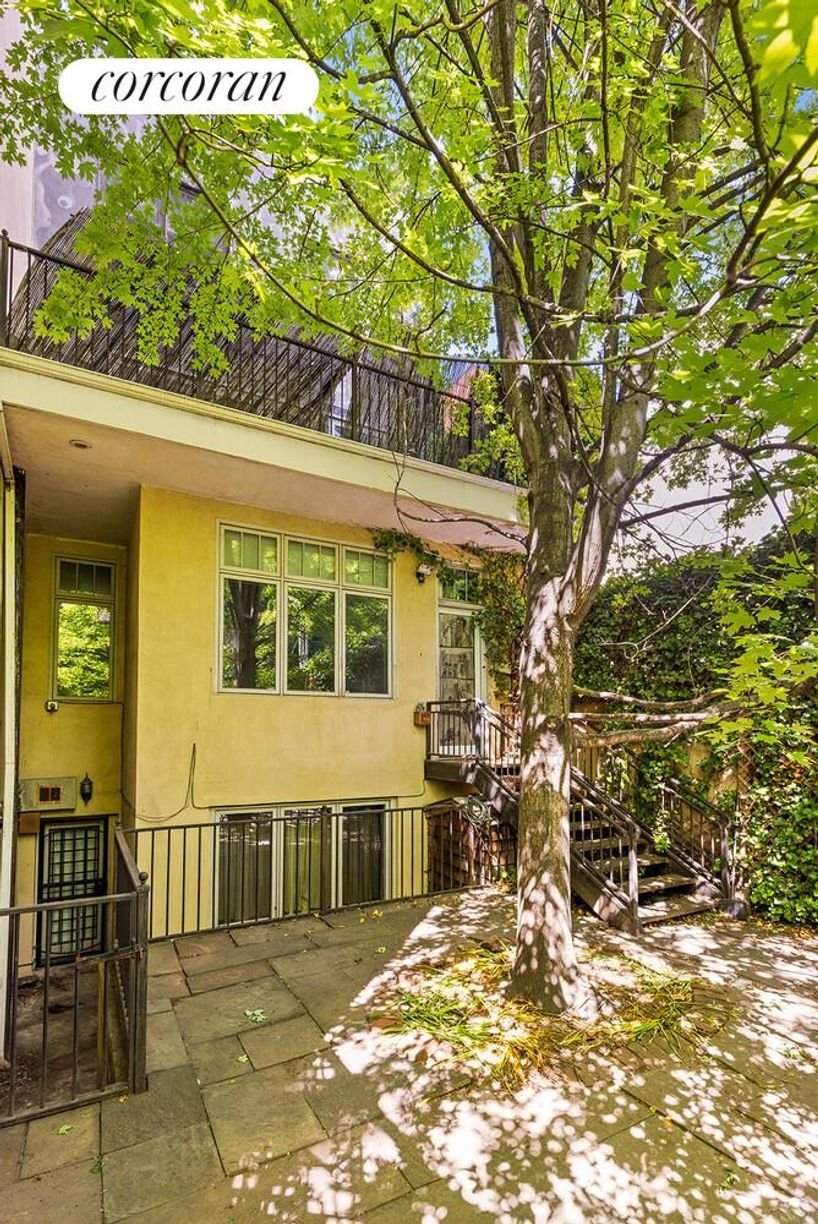 House in New York, New York, United States 2 - 18147054