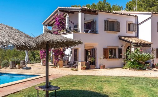 Chalet in Calvia, Balearic Islands, Spain 1