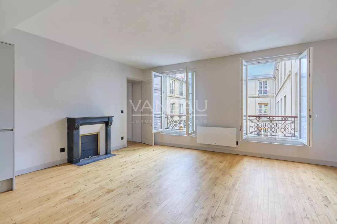 Apartment in Invalides, Paris 7e Arrondissement, Paris 1 - 18146780