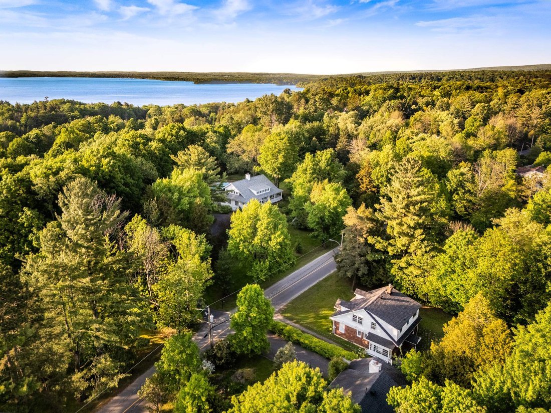 House in Lac-Brome, Quebec, Canada 5 - 18146329