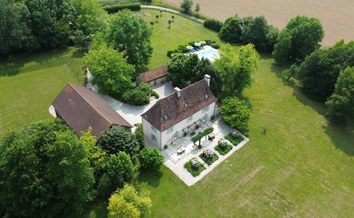 Villa in Sarrazac, Nouvelle-Aquitaine, France 1