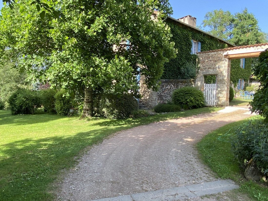 Villa in Busserolles, Nouvelle-Aquitaine, France 3 - 18150475
