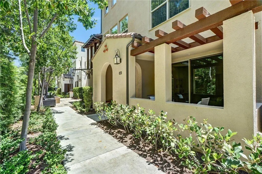 Condo in Irvine, California, United States 4 - 18148329