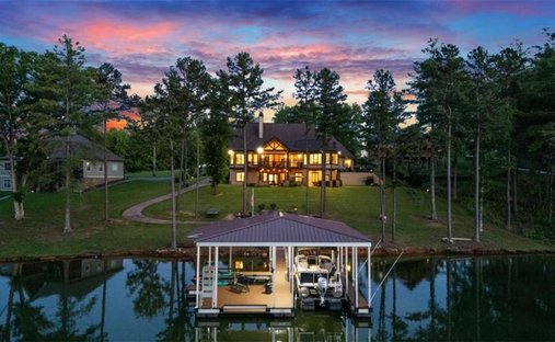 House in Blairsville, Georgia, United States 1