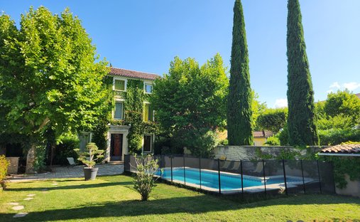 Villa in Pierrelatte, Auvergne-Rhône-Alpes, France 1